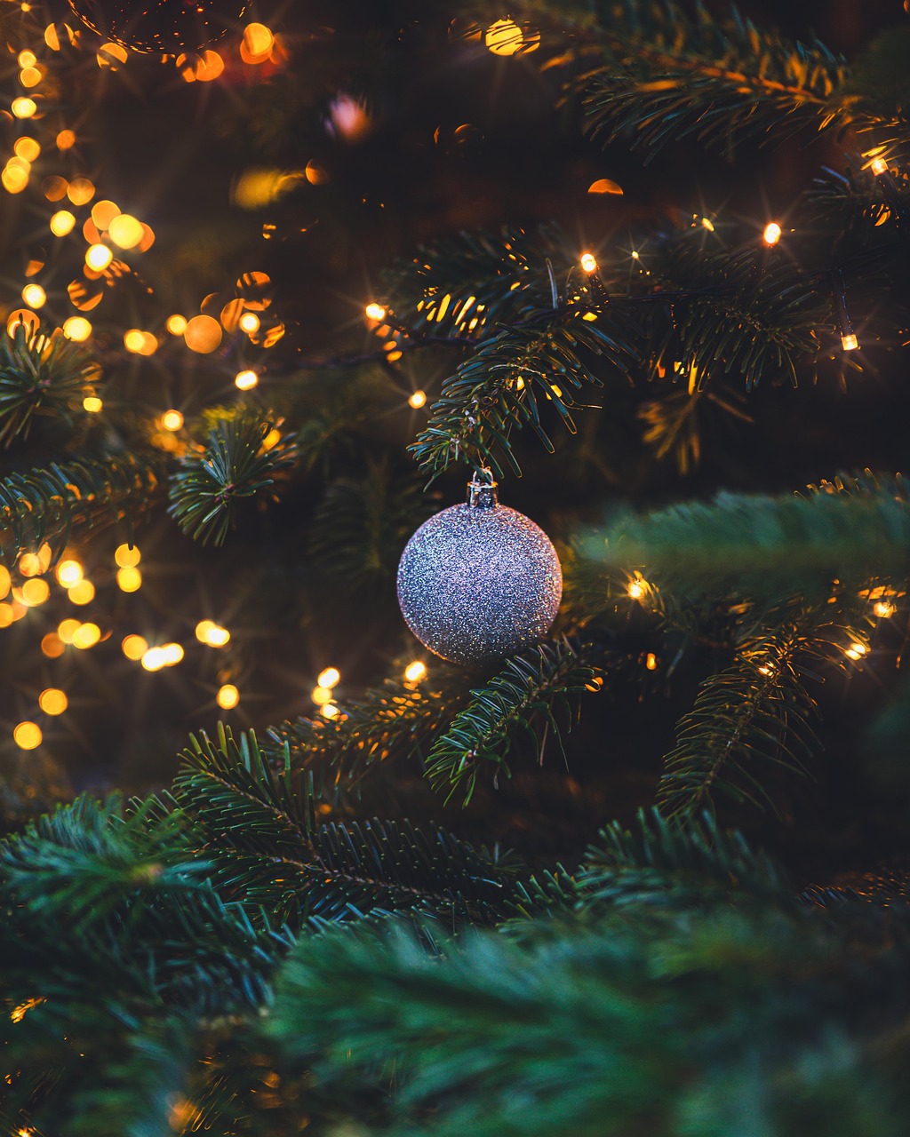 Kerstverlichting binnen: zo creëer je een warme en betoverende kerstsfeer in huis